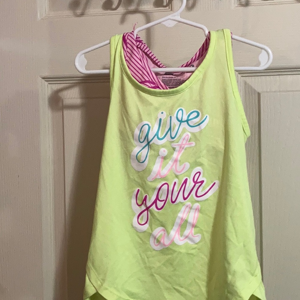Xersion 4/5 tank top with sports bra